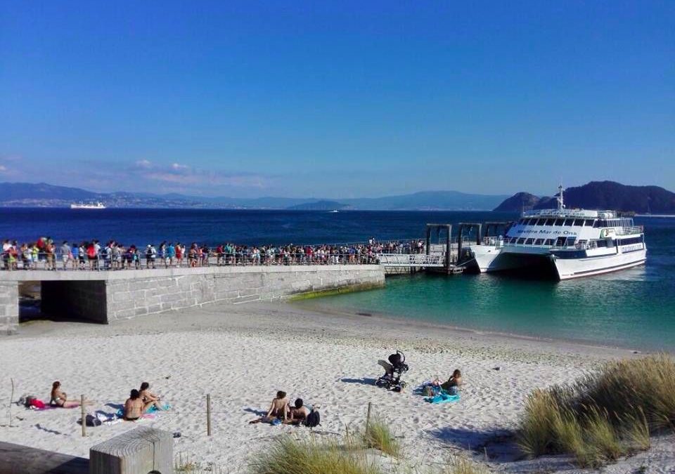 NAVIERA MAR DE ONS REANUDA LOS VIAJES AL PARQUE NACIONAL DE LAS ISLAS ATLÁNTICAS CON GRAN ACOGIDA DE VISITANTES