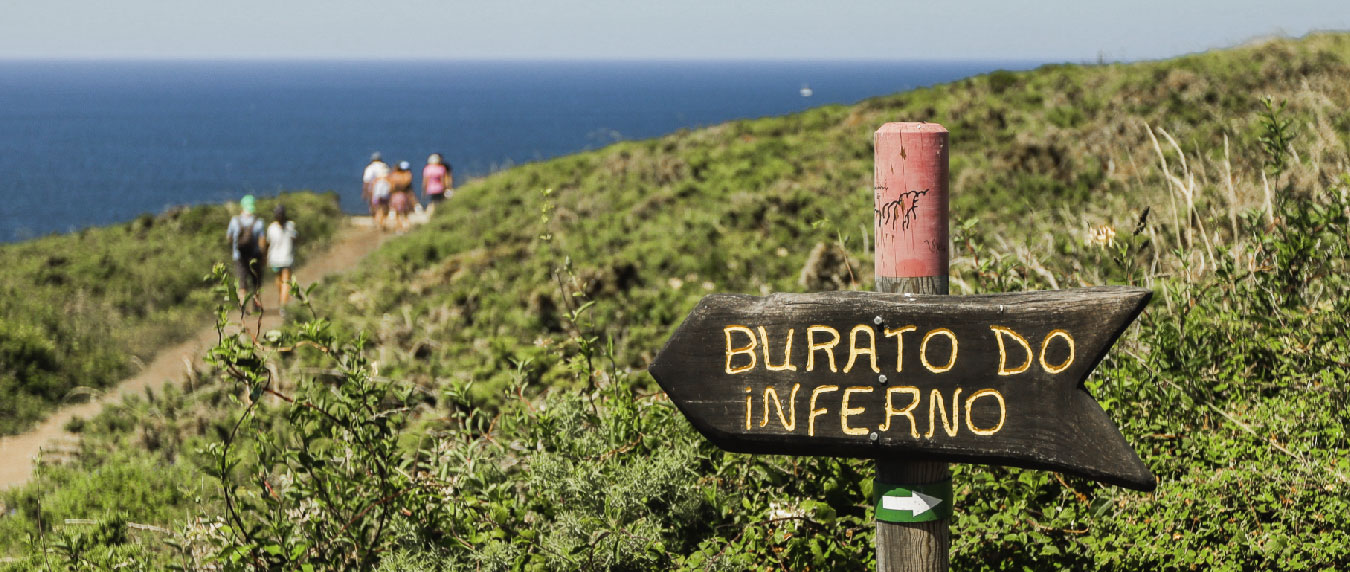 Burato do inferno en la Isla de Ons 